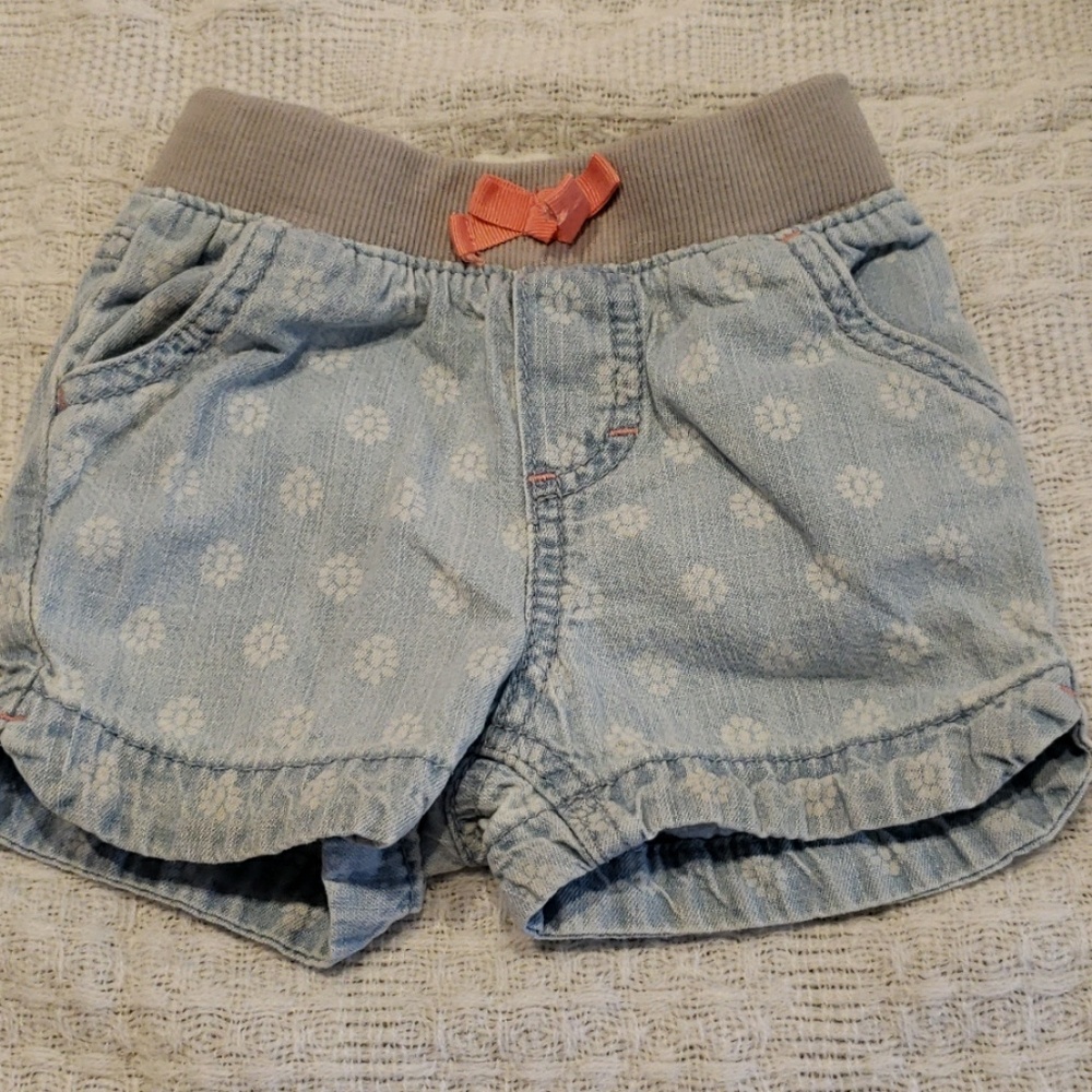 Light wash denim jeans